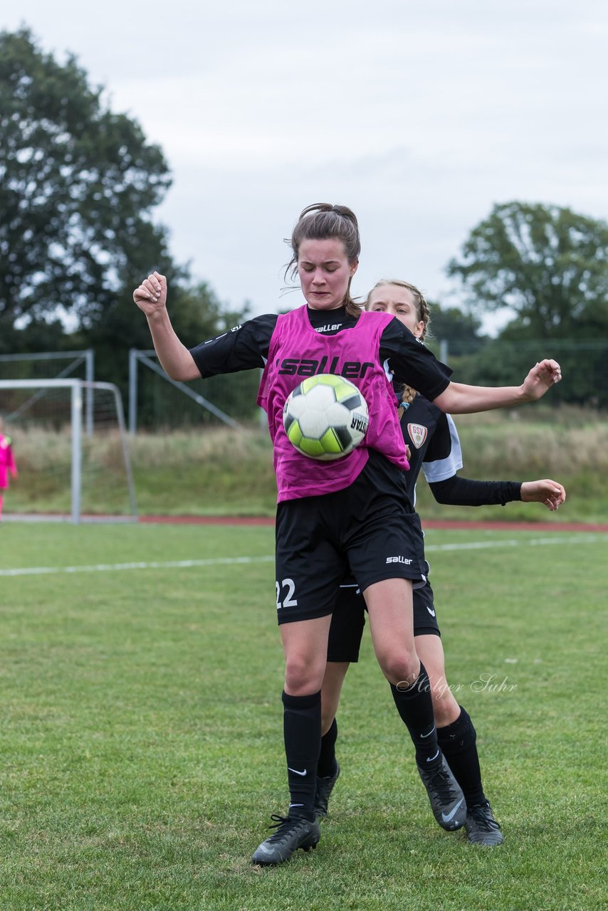 Bild 348 - Frauen Grossenasper SV - SV Steinhorst/Labenz : Ergebnis: 1:3